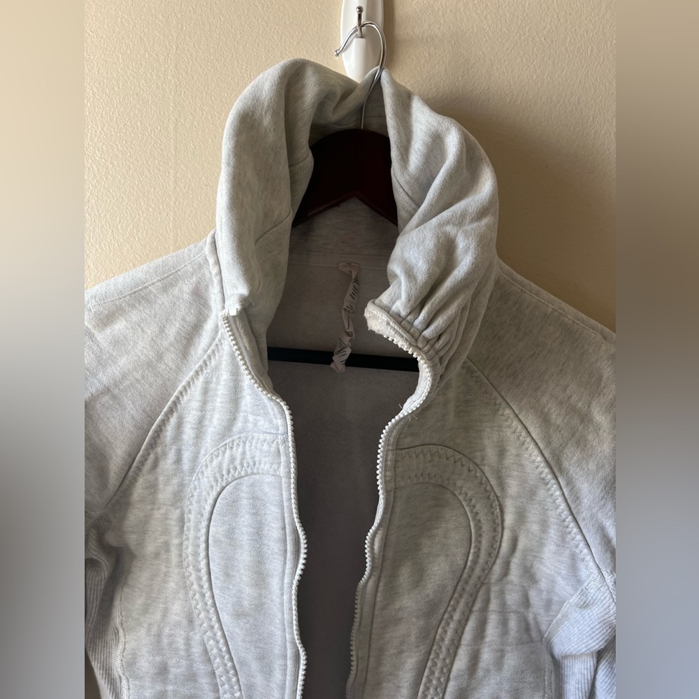 Lululemon Calm And Cozy Jacket 4 Heathered Core Ultra Light Grey Nimbus View 2
